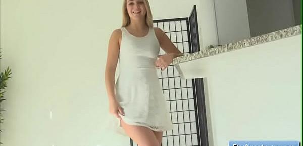  Sexy teen busty blonde Zoey show her amazing sexy body and fuck her pussy with a lamp